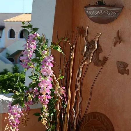 Borgo Aranci Casa Vacanze * مارينا دي بيستيتشي